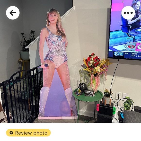 Taylor Swift Life Size Cardboard Cutout LAST ONE! - Picture 3 of 4